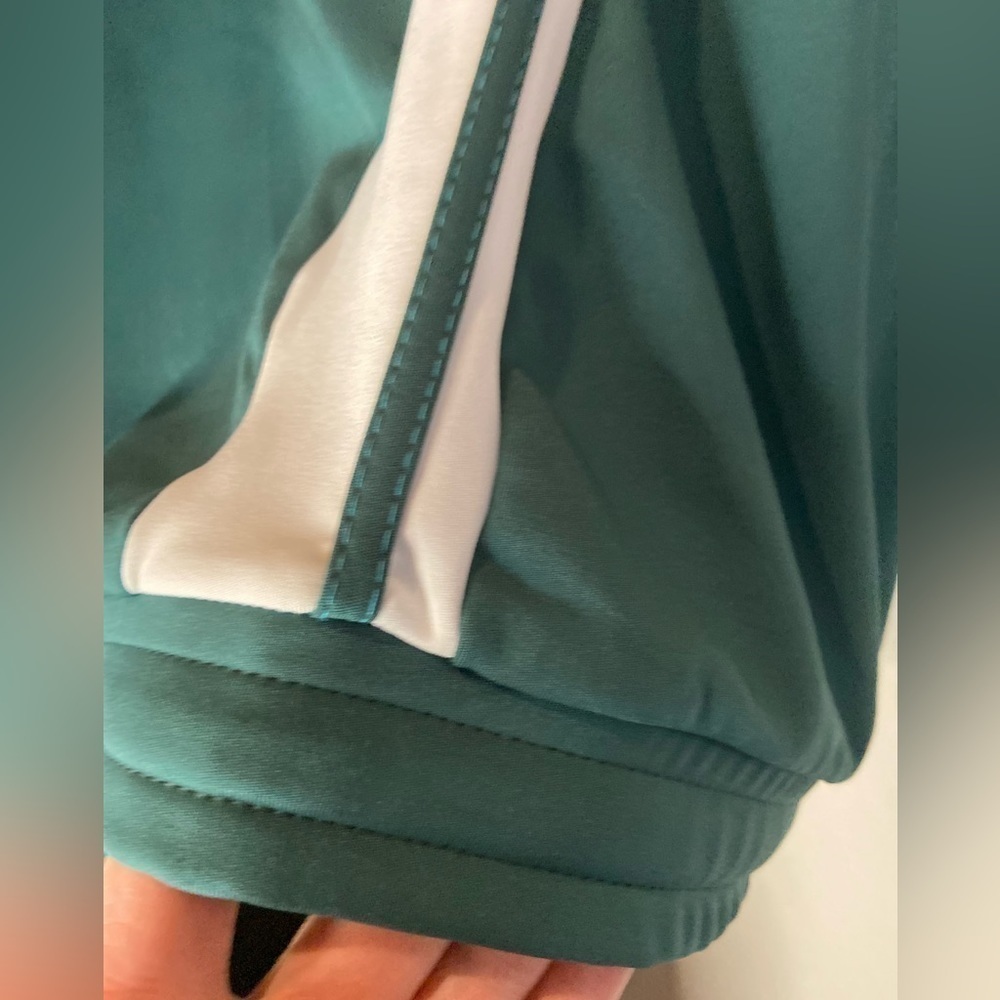 Rouge Collection~NWOT~Kelly Green/White Stripe Tracksuit~1/4 Zip~Hooded~Size 2X - Picture 12 of 16